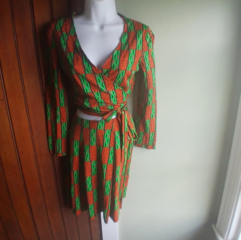 Diane Von Furstenberg Green and Orange Patterned Dress